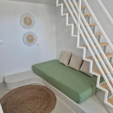 Koko Room's 2 Appartement Dhriopís